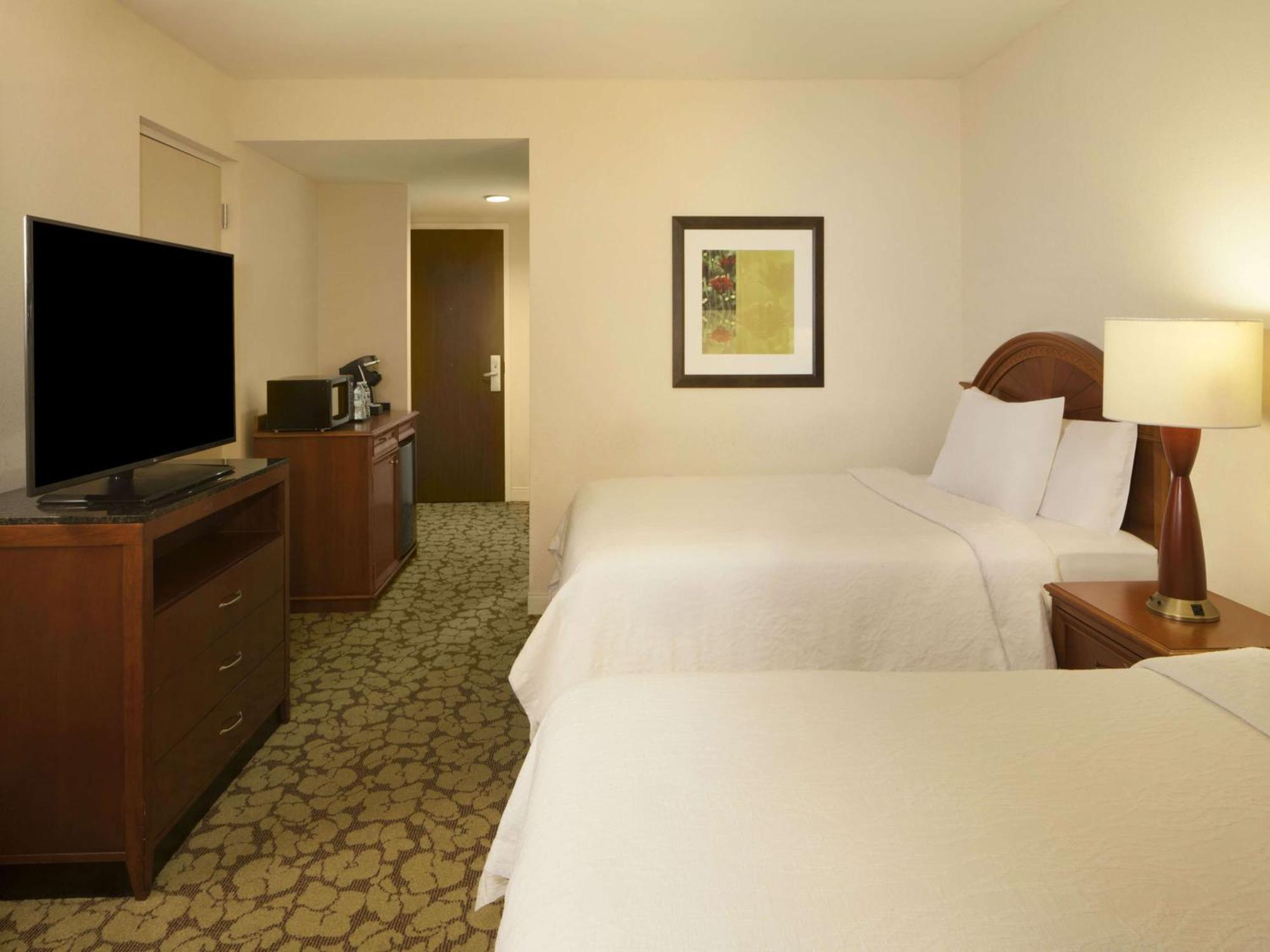 Hilton Garden Inn Virginia Beach Town Center Eksteriør billede