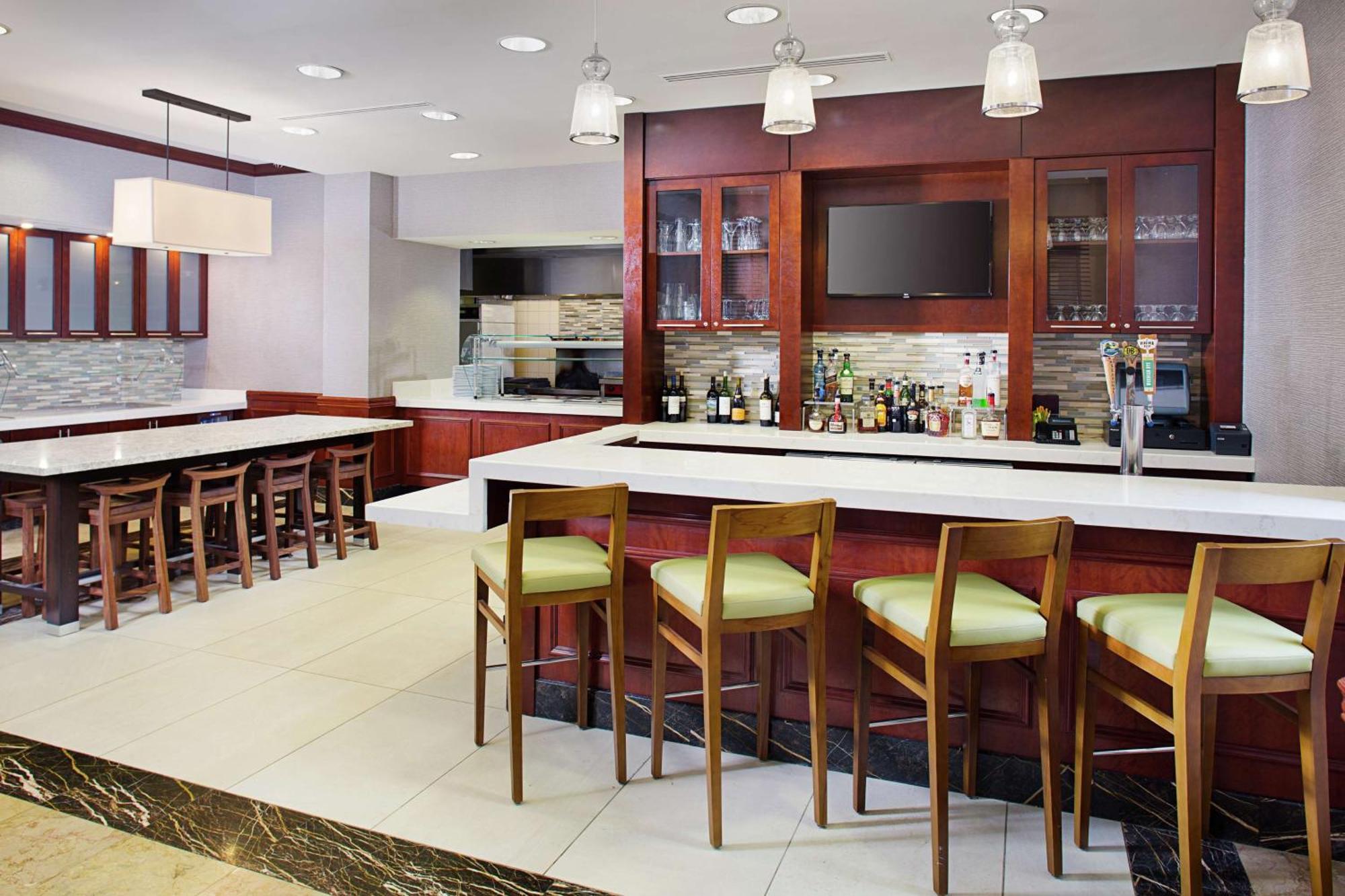 Hilton Garden Inn Virginia Beach Town Center Eksteriør billede