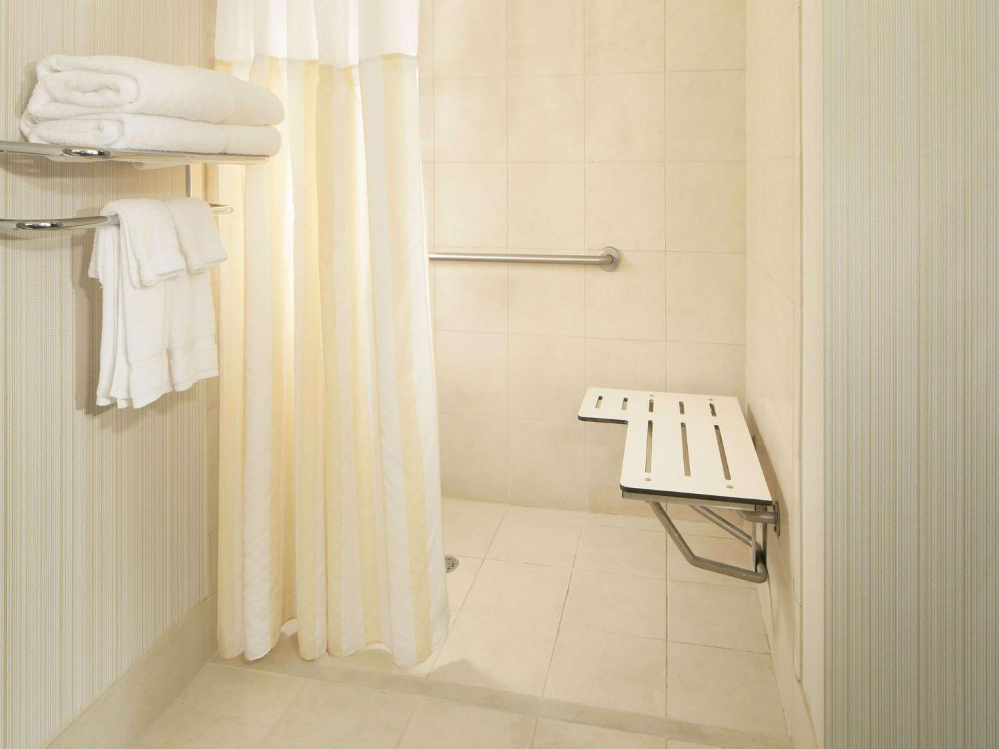 Hilton Garden Inn Virginia Beach Town Center Eksteriør billede