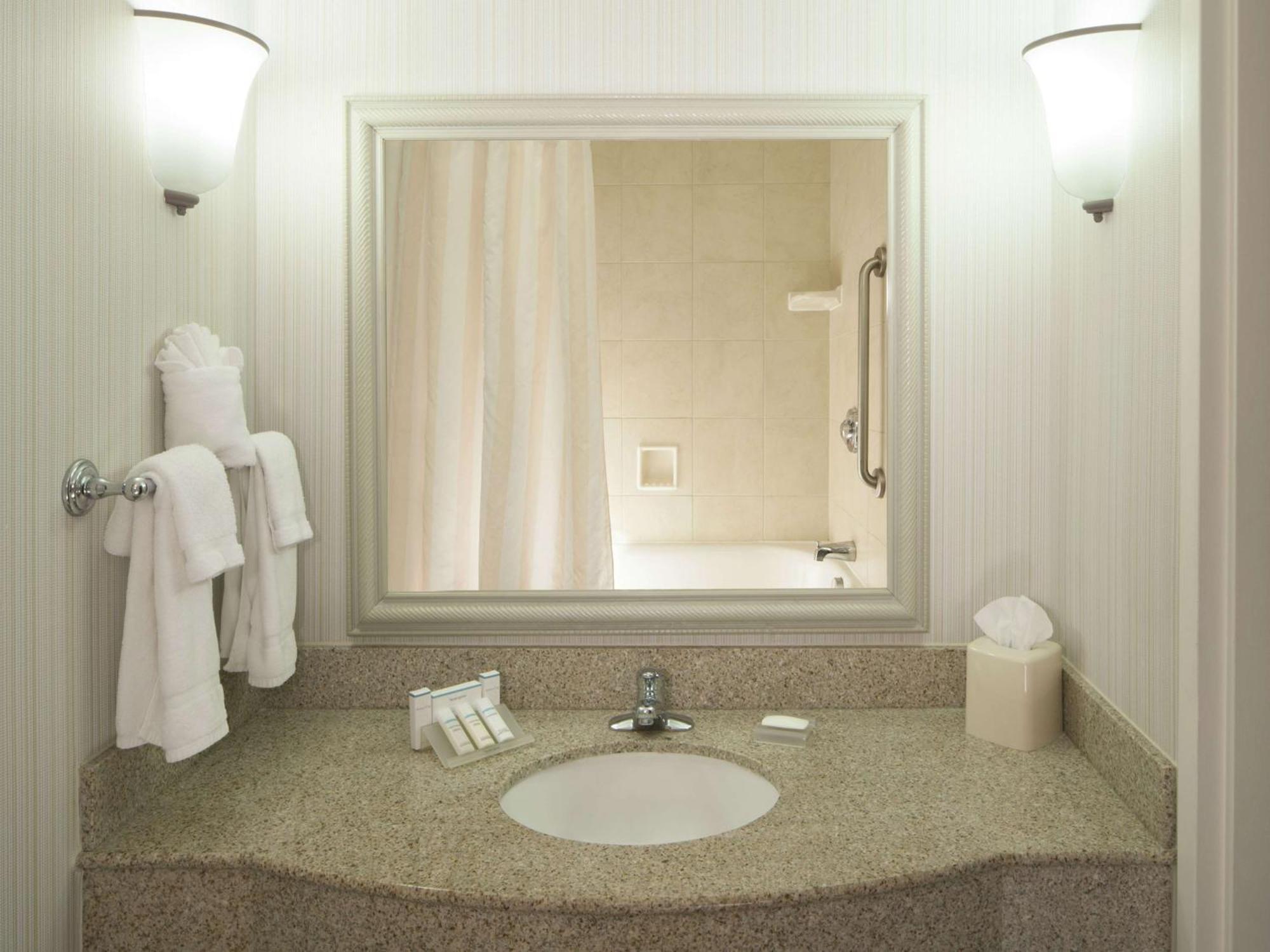 Hilton Garden Inn Virginia Beach Town Center Eksteriør billede